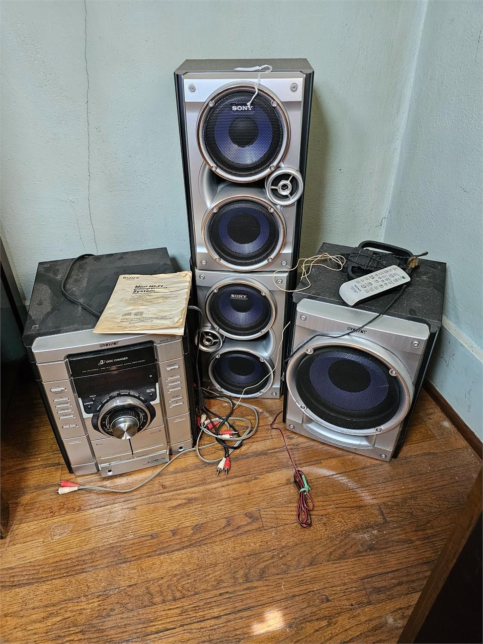 Sonny Stereo CD/Cassette, Speakers Sub Woofer