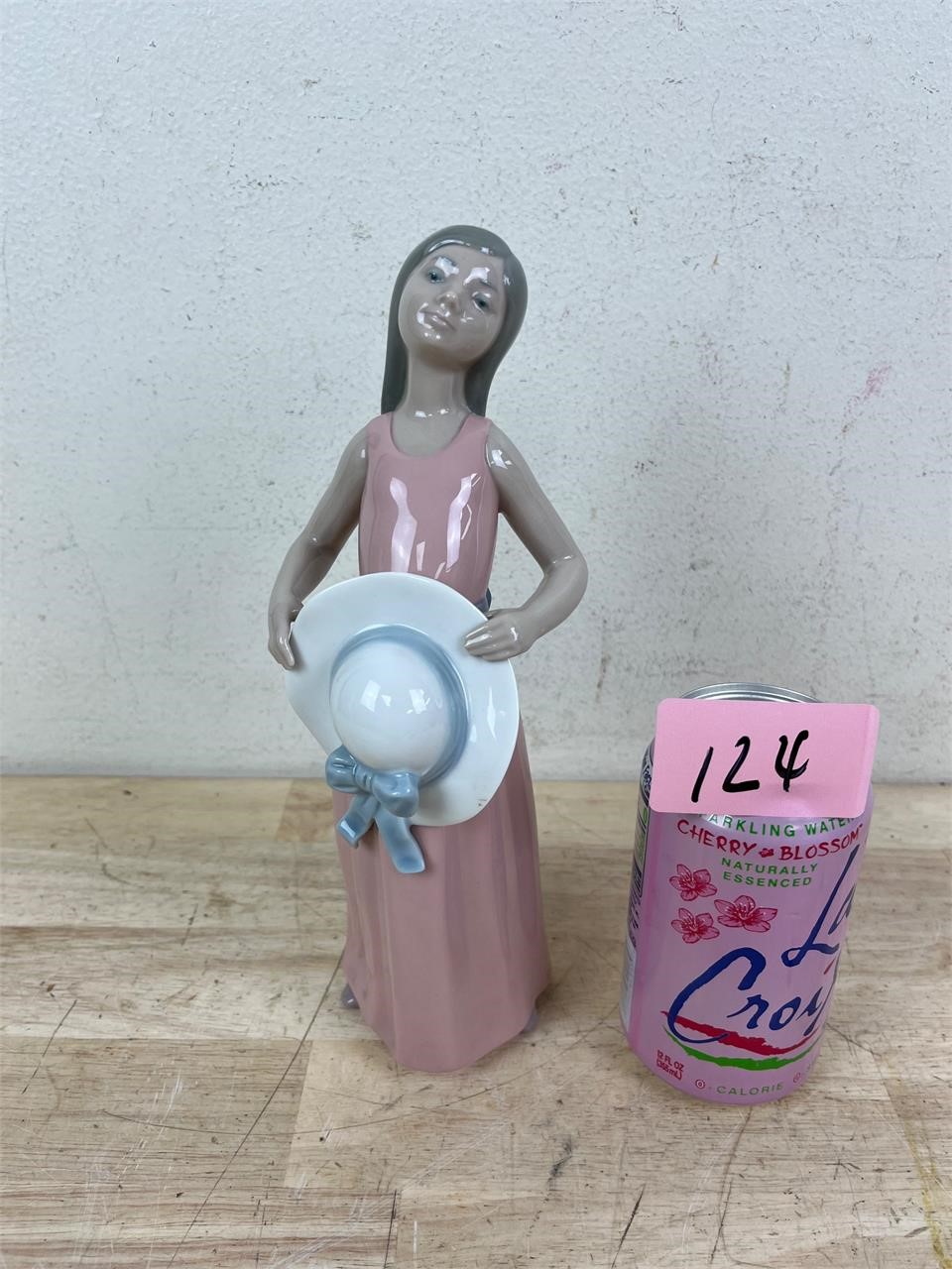 Lladro Dreamer Girl Figurine