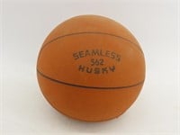 Seamless 562 Husky Vintage Basketball