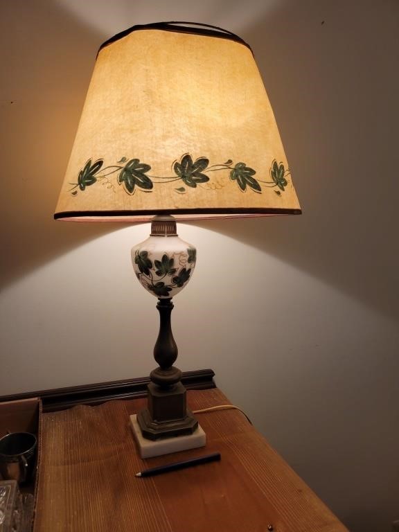 Ivy leaf lamp on Mable base