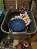 Tote full of pans, metal & silicone, cooking