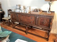Large Buffet sideboard matches table