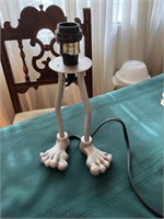 Tarago feet lamp - untested