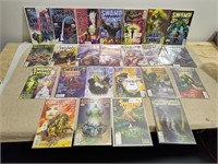 (24) Swamp Thing Comic Books