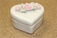 Porcelain Floral Heart Shape Trinket Box