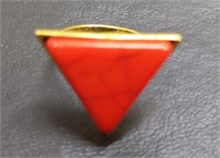Size 7 red triangle ring