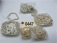 GROUP OF ASSORTED PEARL TYPE JEWELRY INCLUDING BRA