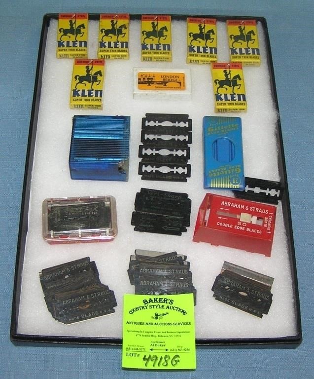 Vintage razor blades and accessories