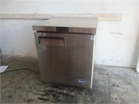 Atosa Single Door Refrigerator 27.5" Working