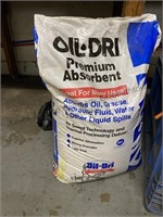 Oil-dry premium absorbent one bag