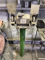 Grinder on pedestal stand, tested and works