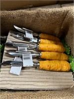 (5) Cases vegetable peelers