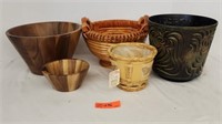 Assorted baskets and flower pots.