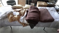 King Size Duvet , 3 Comforter Sets w/ Curtains