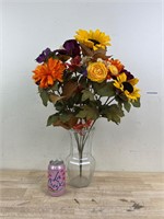 Clear glass vase with flowers