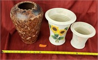 Large ceramic flower pots / vase.