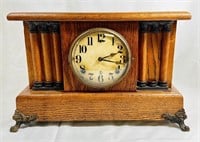 ANTIQUE VICTORIAN STYLE WOOD MANTLE CLOCK
