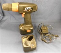 Skil 9.6 volt drill w/ battery & charger