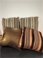 Set of 4 Decorative Pillows