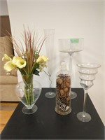 5 Piece Glass Vase Set with Flowers and Pinecones