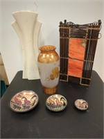6 Piece Decorative Set with Bamboo Syle Lamp