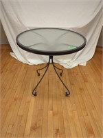 30D x 30H Round Glass Table