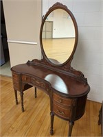 Antique vanity with mirror (5 drawers)