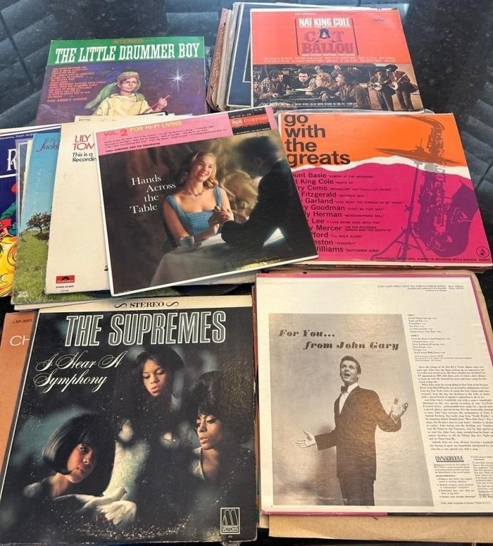 F - MIXED LOT OF VINYL RECORDS (W21)