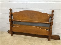 Full Size Maple Bed w/ Rails