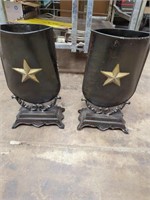 2 gold star vases