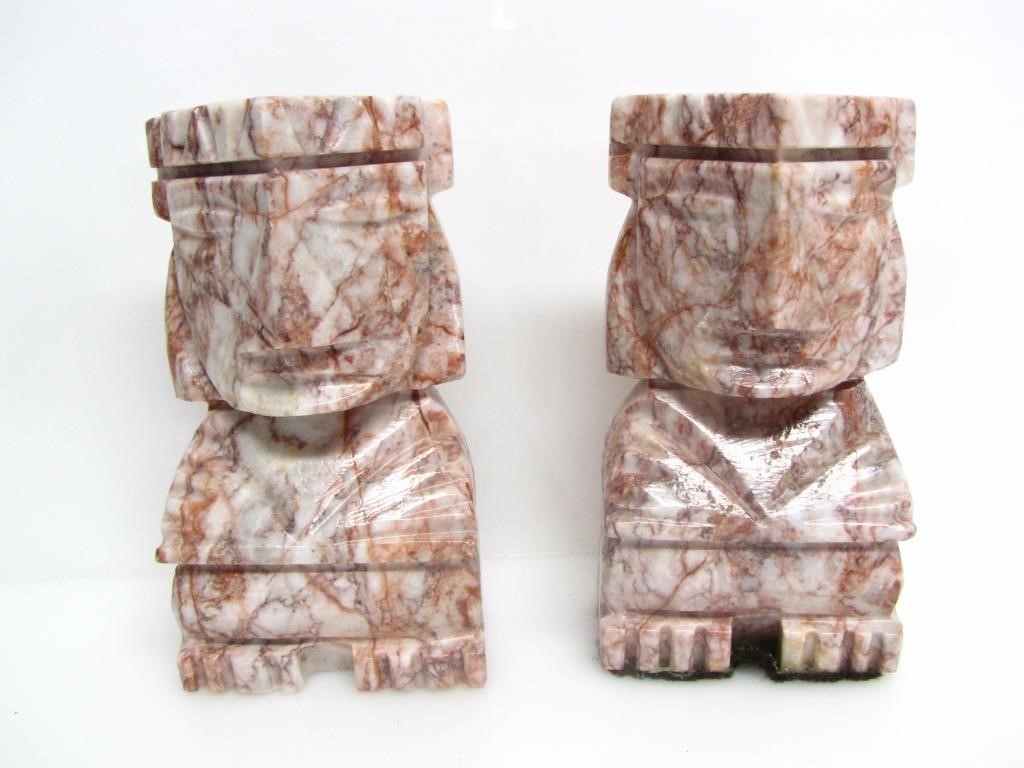 PAIR OF POLISHED MARBLE STATUES APPROX. 7" TALL