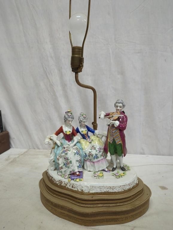 26 x 14  porcelain lamp with figures