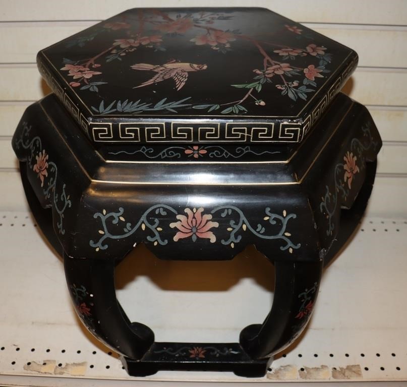 Vintage Chinese Ginlong Black Lacquered Side Table