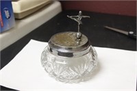 A Glass Jar Top