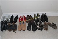 Ladies Shoes/ Sandals - approx Size 9