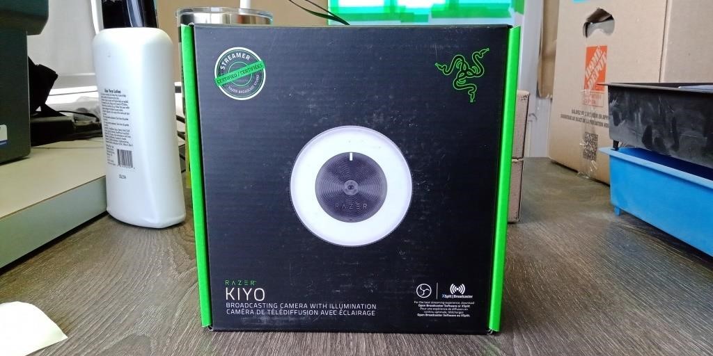 Razer Kiyo Broadcasting Camera