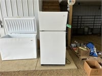 Amana 2-Door Refrigerator