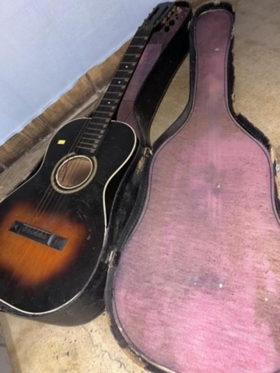 Unsigned Acoustic Guitar