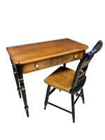 LB Hitchock Writing desk and chair