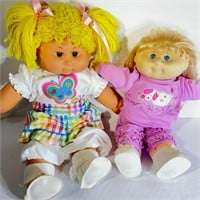 Little Girl Play Dolls