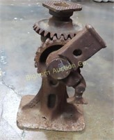 Antique Screw Jack *Does Not Turn