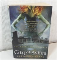 The Mortal Instruments City of Ashes - Paperback