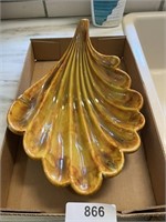 70's Ceramic Leaf Bowl