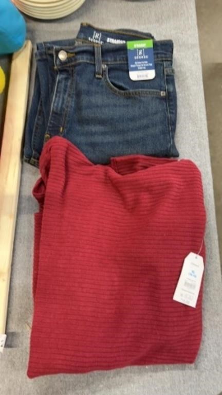 Size 3232 jeans and XL sweater