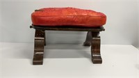 22x16’’ wooden stool with red cushion condition