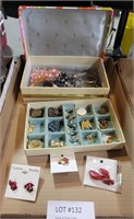 FLAT OF ASSORTED VTG. JEWELRY