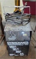 DYNACHARGE BATTERY CHARGER/ENGINE STARTER