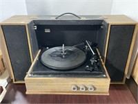 Symphonic Solid State Turntable with Speakers