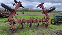 Case IH 133 cultivator - 8 row, foldable