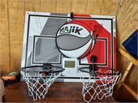 2-Player Arcade Style Basketball Game hang on wall